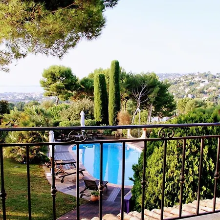 Βίλα Provencal 7-Bedroom Villa In Antibes Juan Les Pins *